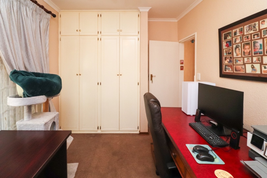 3 Bedroom Property for Sale in Flimieda North West